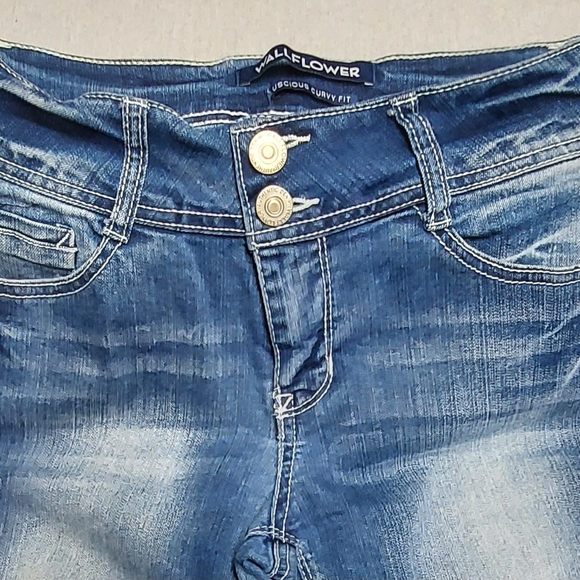 Wallflower Luscious curvy fit stretch women's jeans - Picture 5 of 8